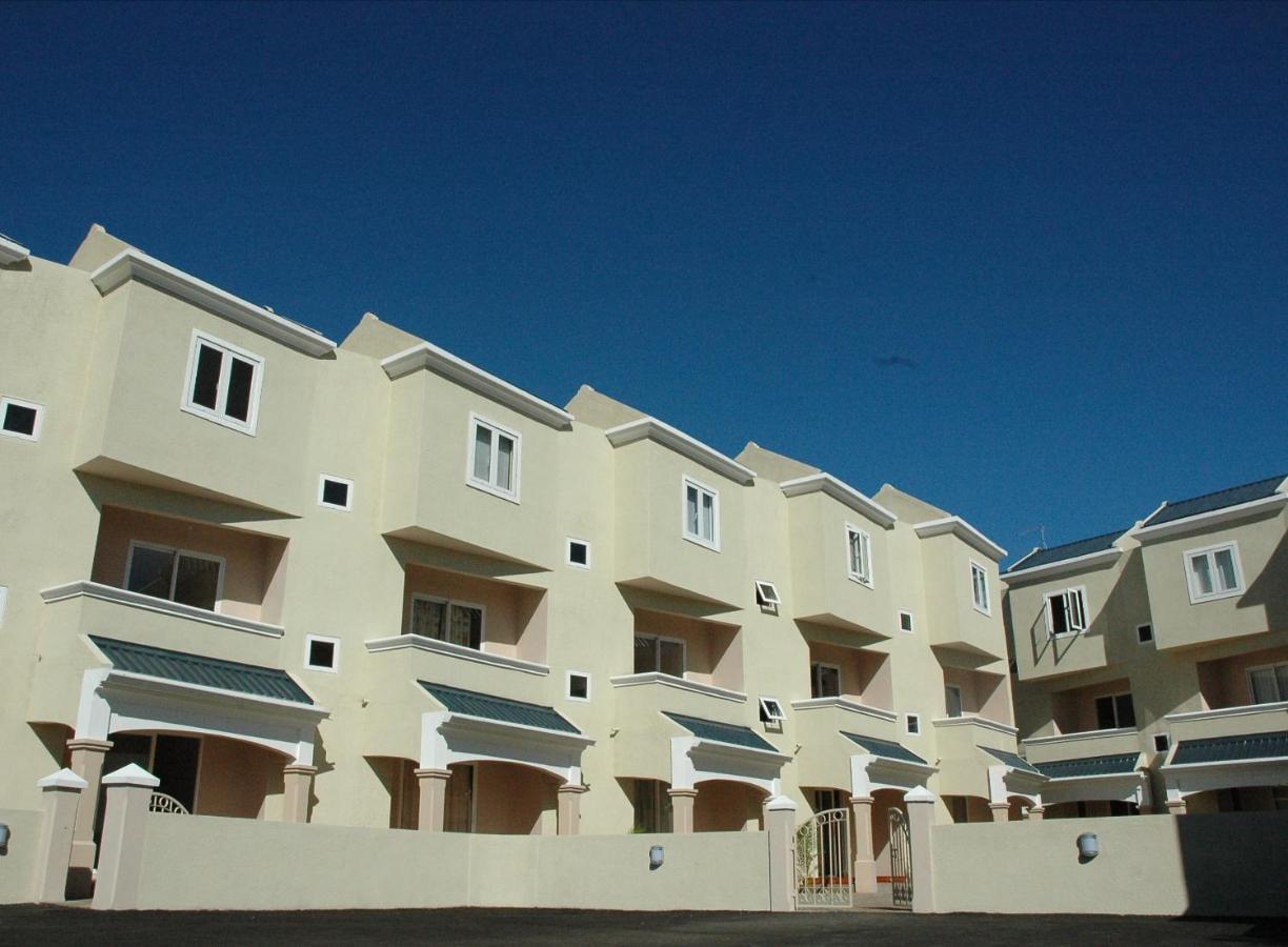 Montagu Villa Flic en Flac Exterior photo