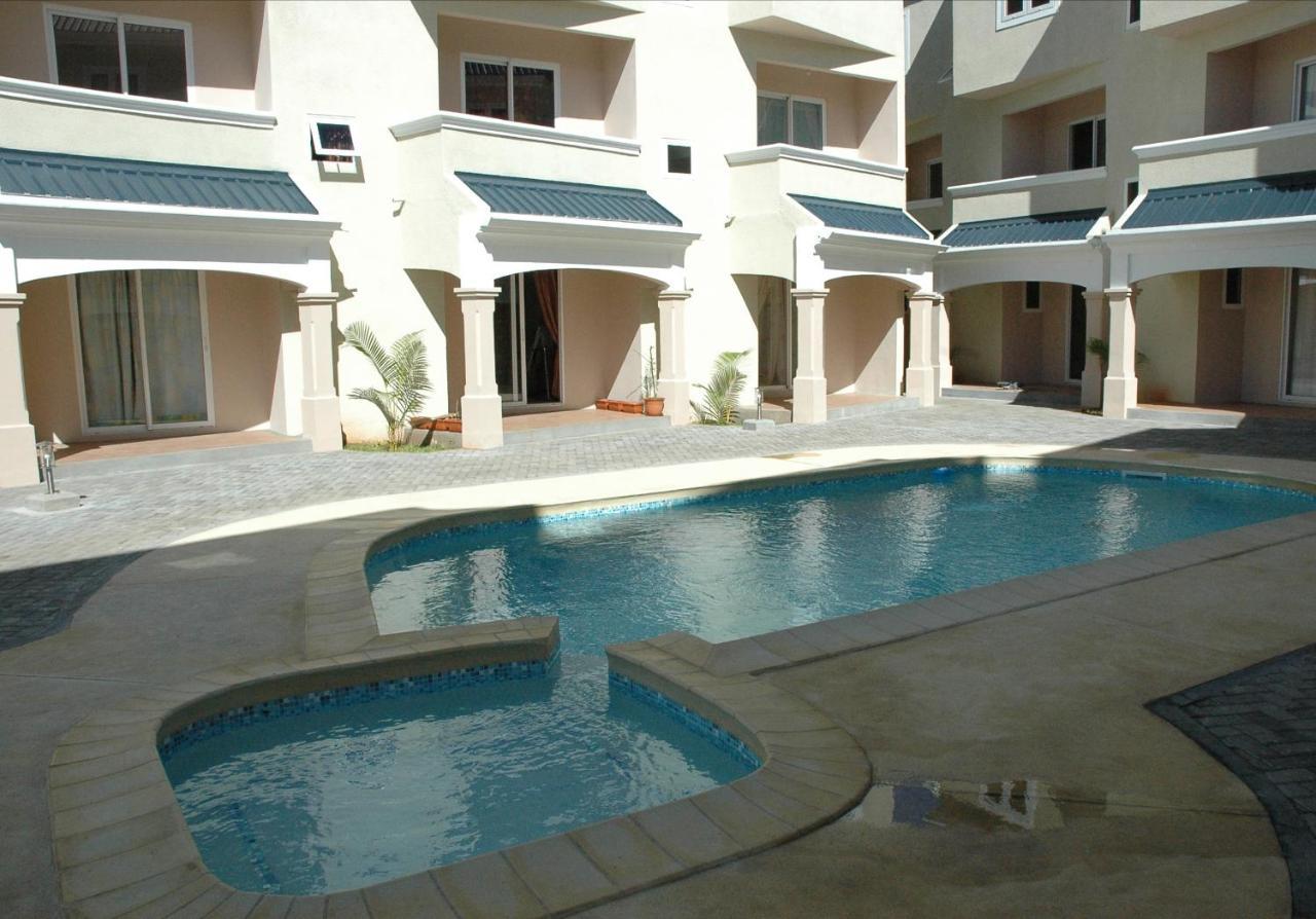 Montagu Villa Flic en Flac Exterior photo